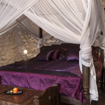 Hotel Elafos Ellinikón