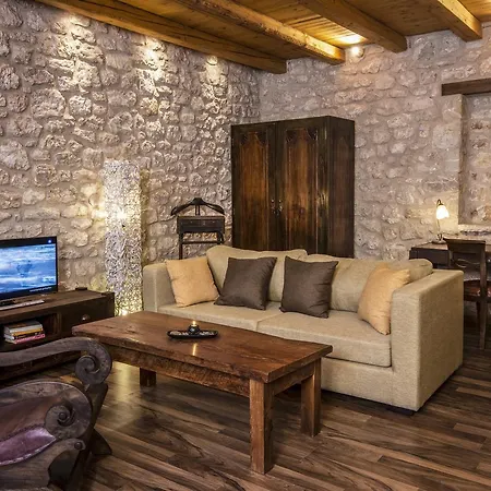 Elafos Hotel