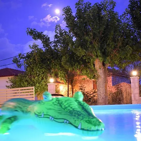 Elafos 3*