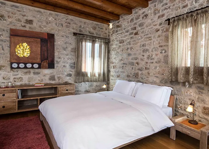 Elafos Hotel 3*