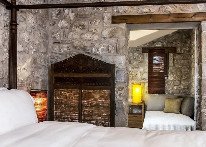 Elafos Hotel 3*