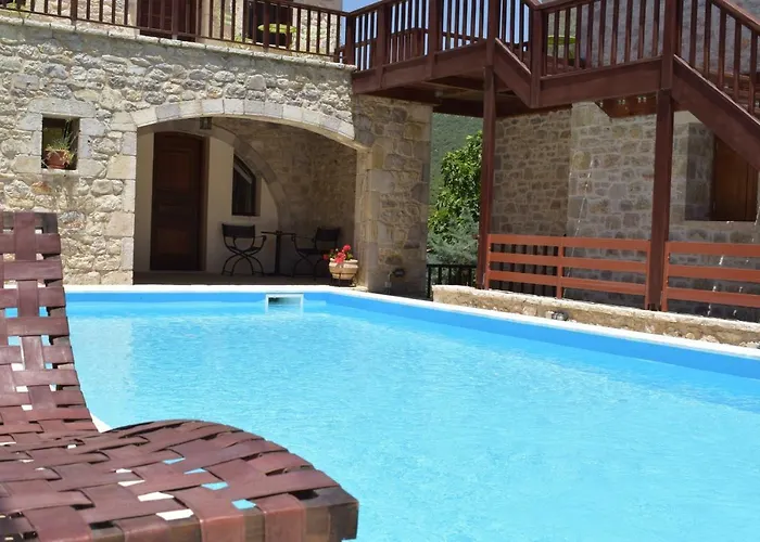 Elafos Hotel 3*