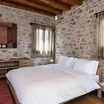 Elafos Hotel 3*