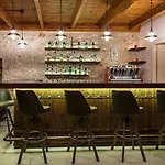 Elafos Hotel 3*