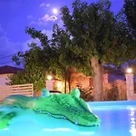 Elafos 3*
