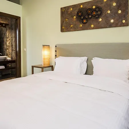 Elafos Ελληνικό