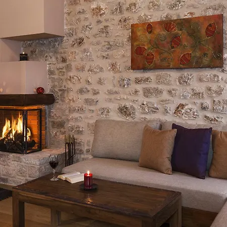Elafos Hotel 3*